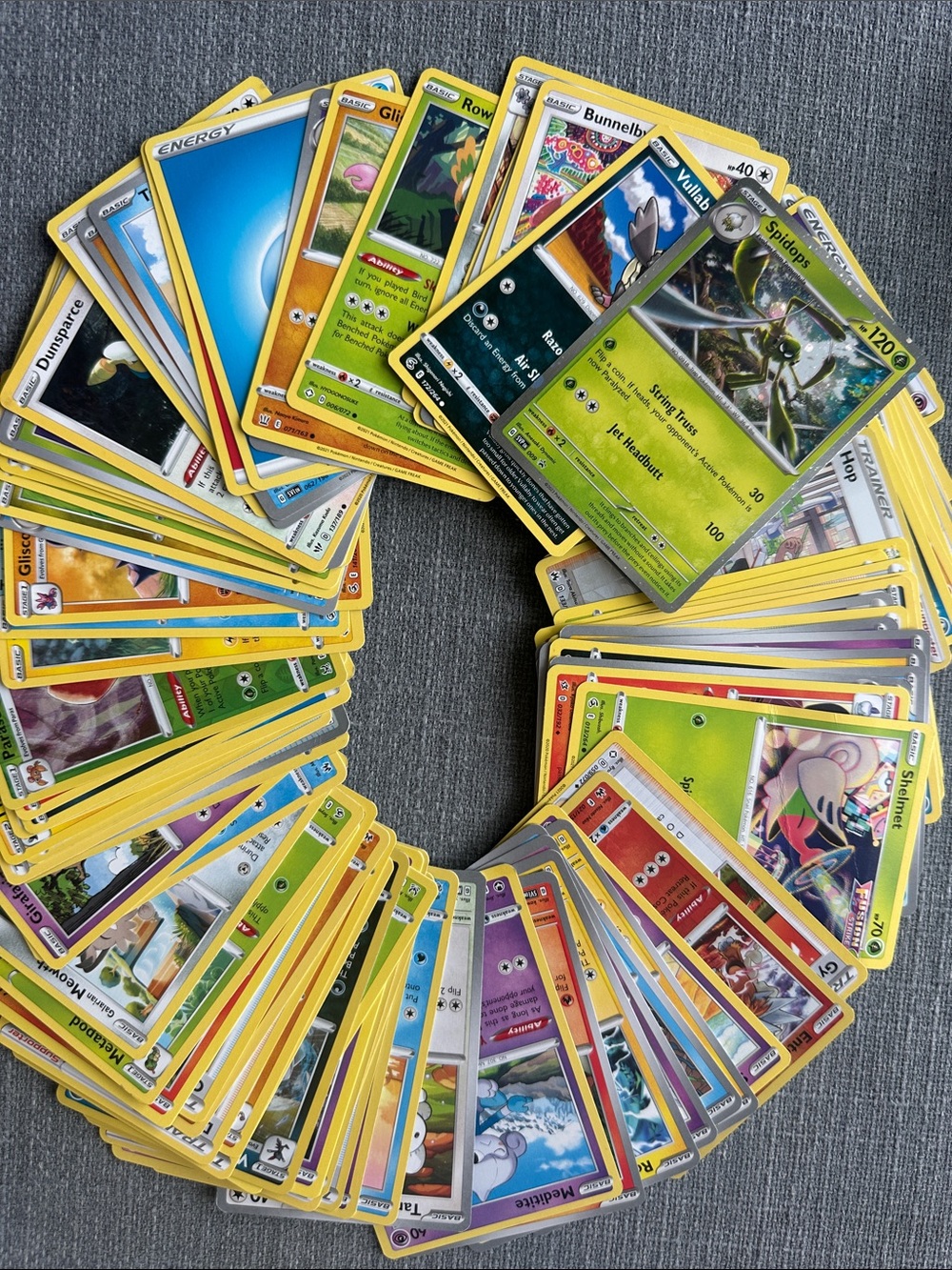 Pokémon Trading Cards Assortment - Yellow-Edged Booster Mix 100 card lot